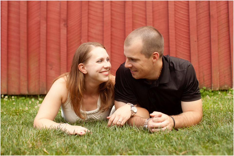 engagement-photography-red-barn