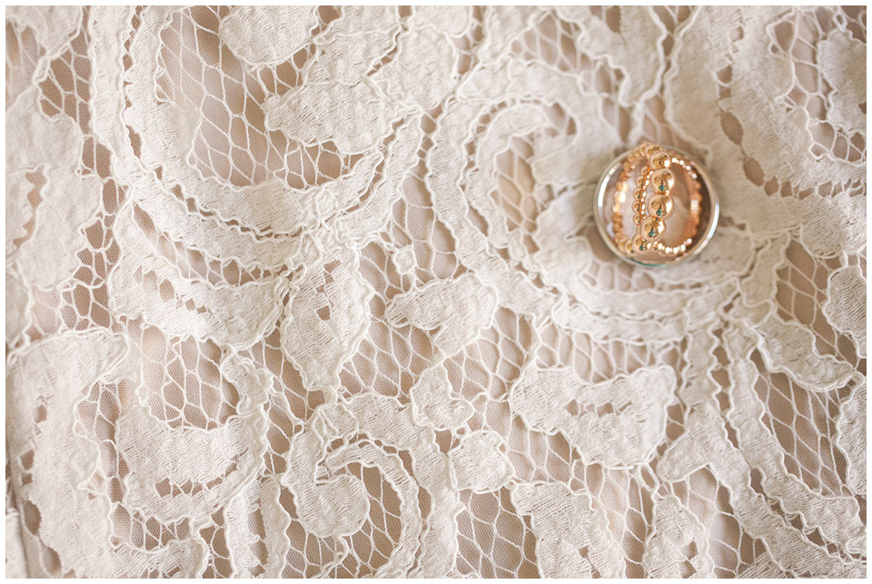 rose-gold-wedding-rings-lace