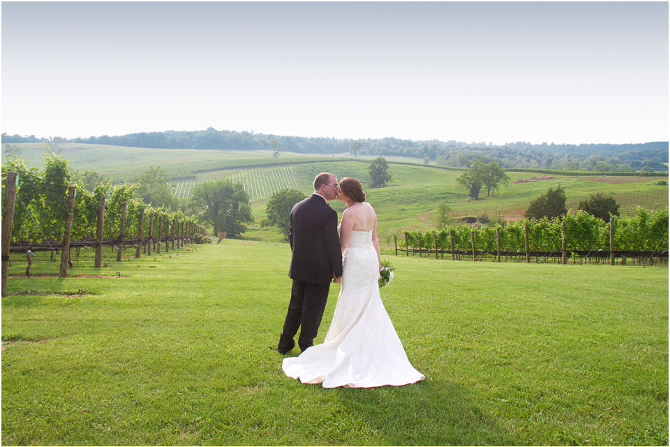 weddings-at-stone-tower-winery