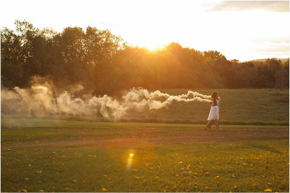 engagement-photography-session-with-smoke