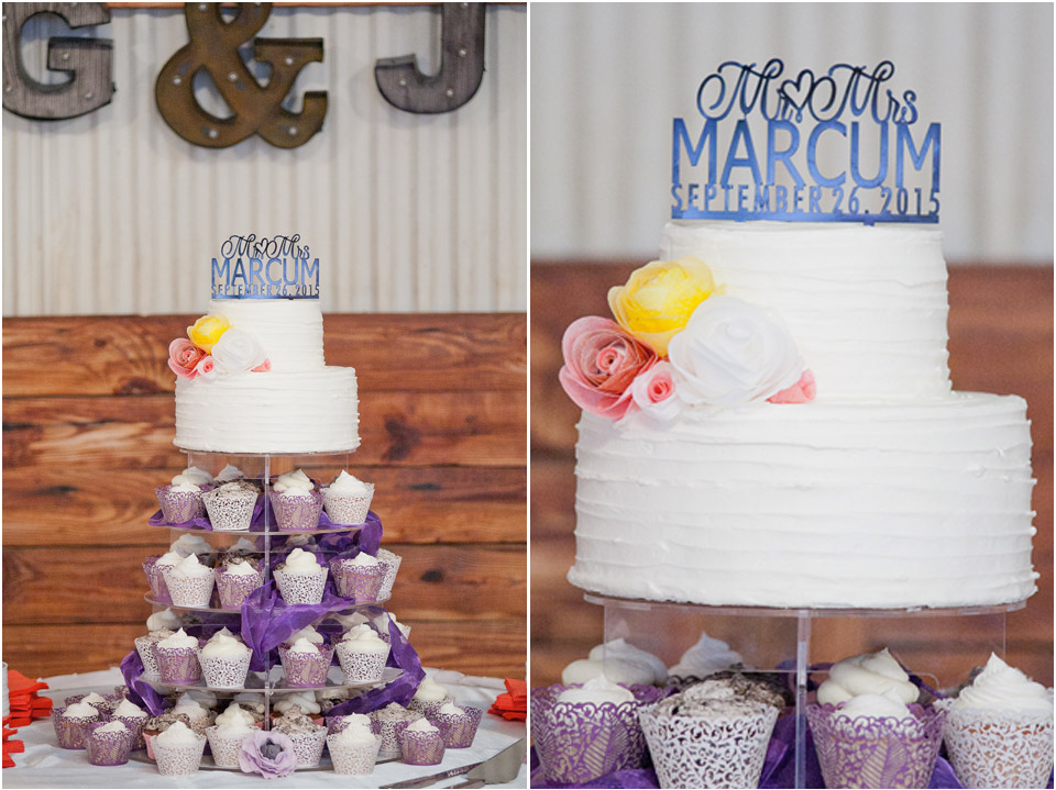 barn-wedding-cupcake-cake