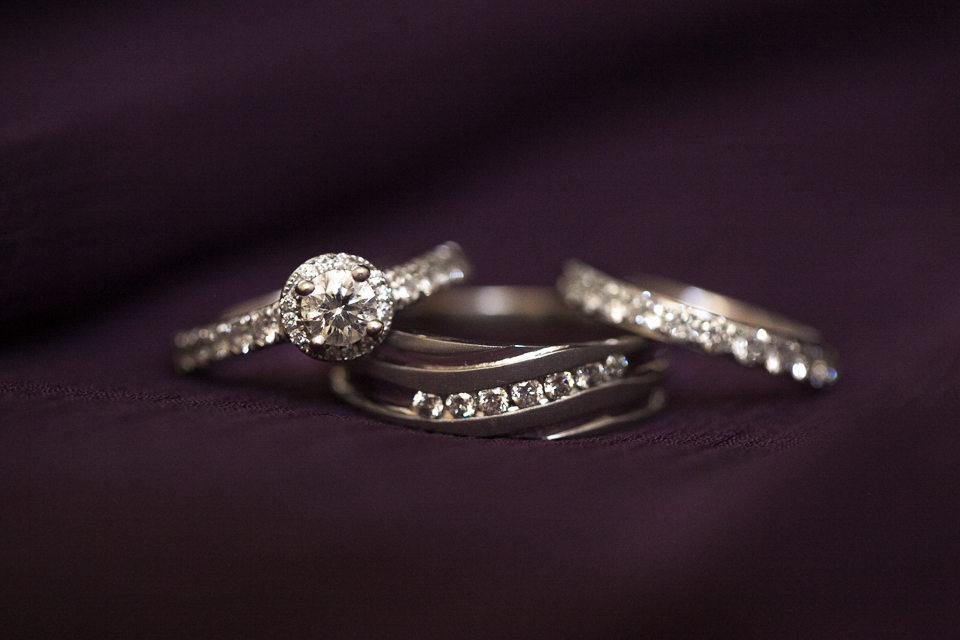 purple-wedding-rings