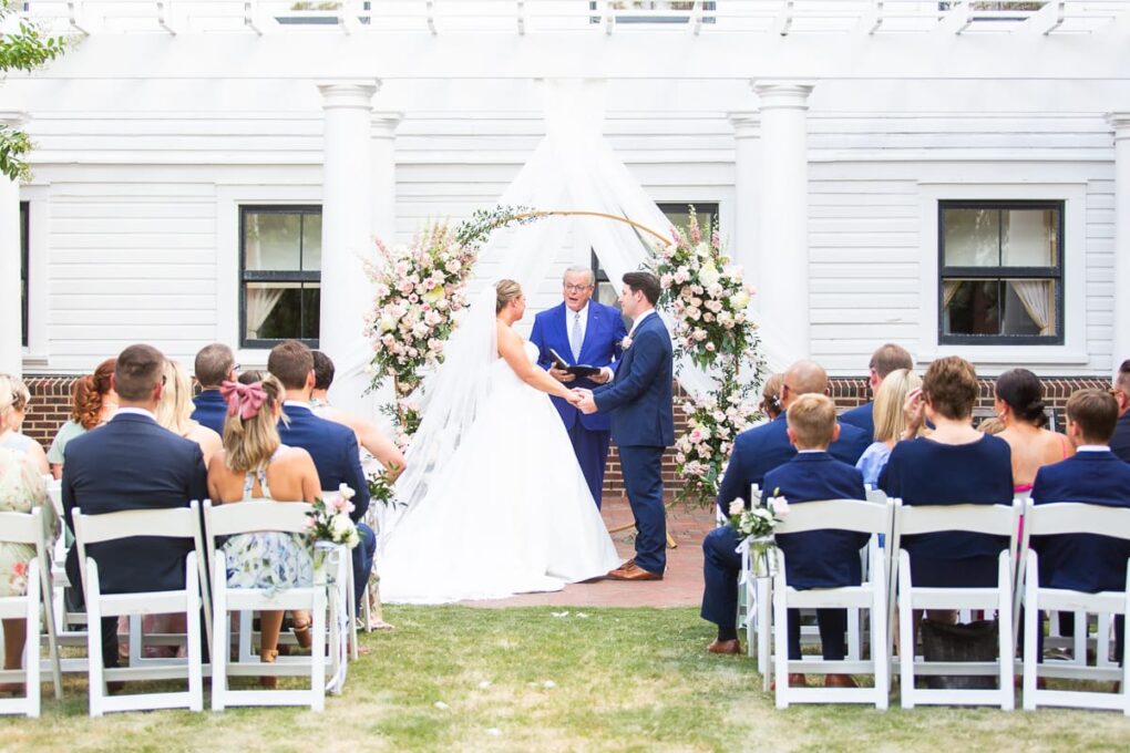 Holly Inn wedding ceremony in the courtyard at Pinehurst Resort