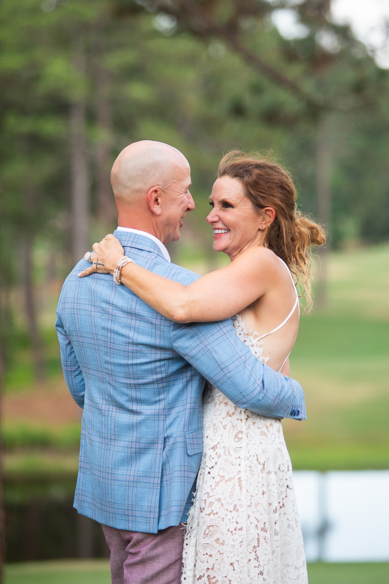 Couple's romantic dance at North Carolina wedding