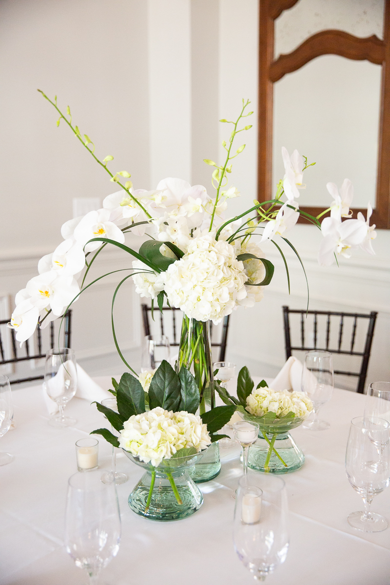 White floral arrangement at Pinehurst wedding by Pinehurst wedding photographer